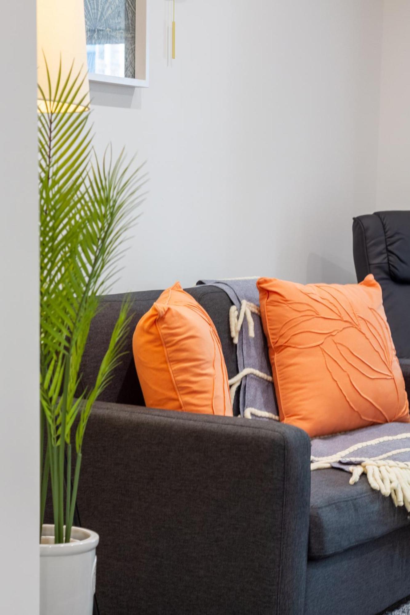 Luxury Living: 2-Bedroom Retreat In Christchurch Dış mekan fotoğraf