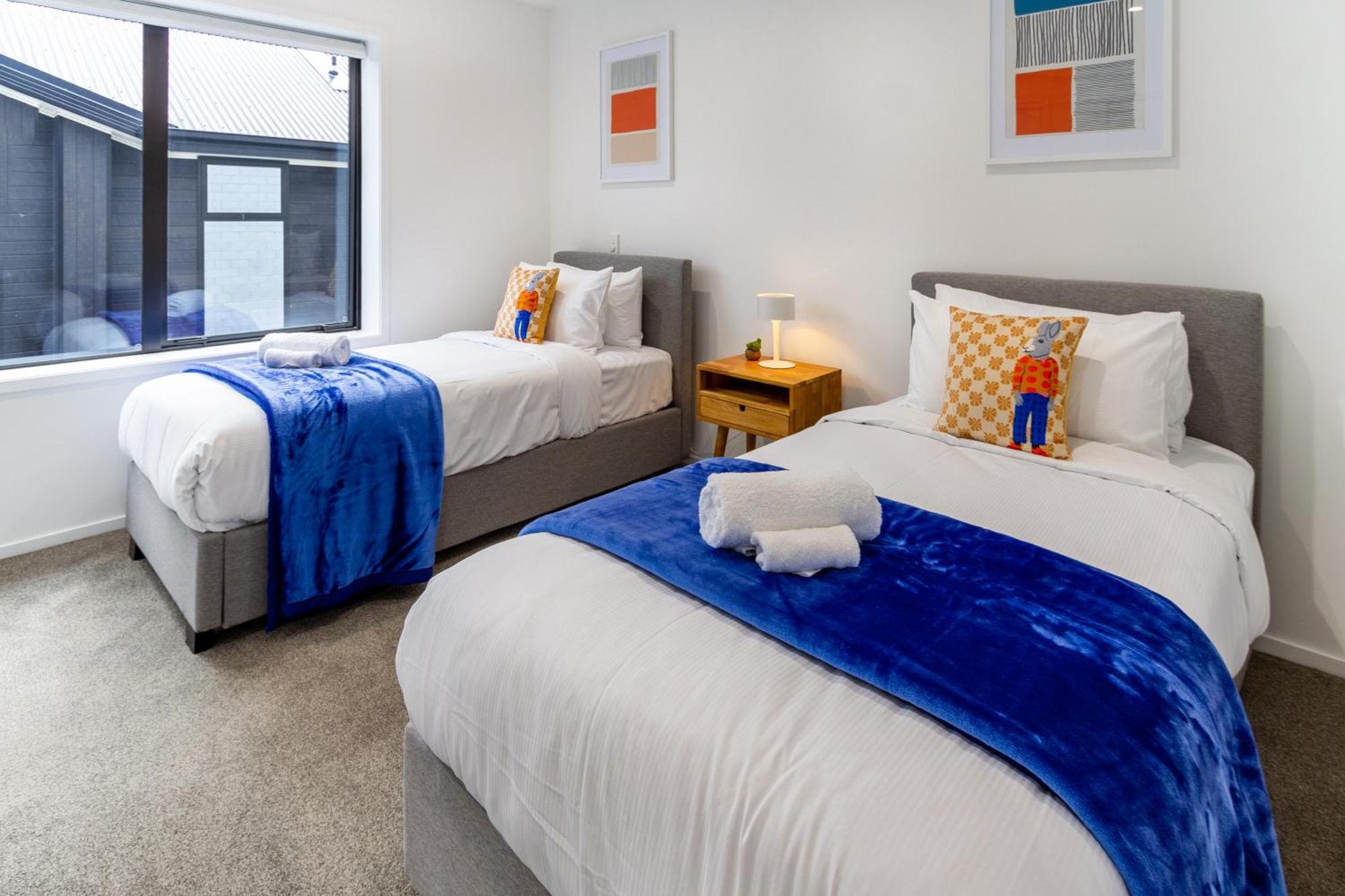 Luxury Living: 2-Bedroom Retreat In Christchurch Dış mekan fotoğraf